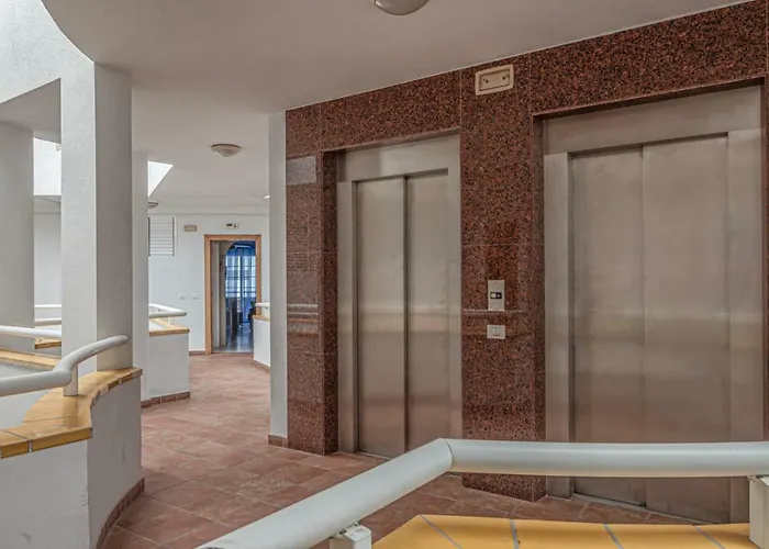 Riazor, Beach Apartment *