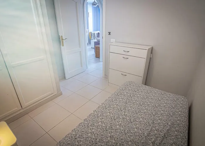 Riazor, Beach Apartment *