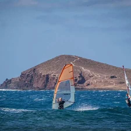 Riazor, Beach Apartman *